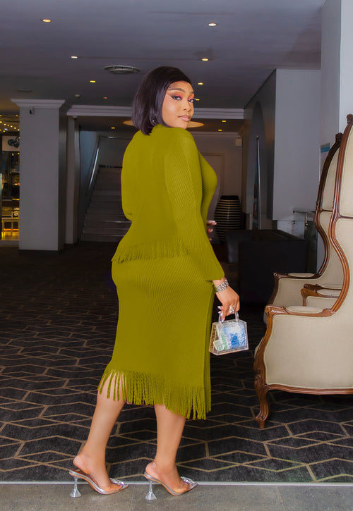 Elegance Aura- 2pcs Blouse/Tassel Fringe Skirt Set (NEW) (2 colors)